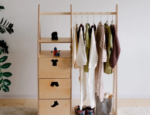 children’s clothes hanger